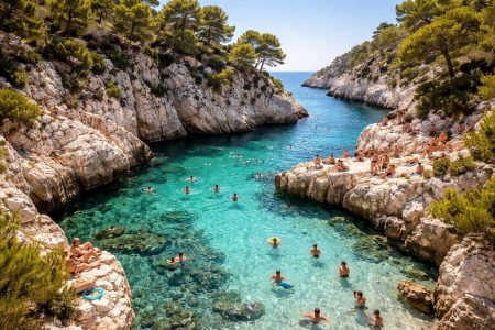 piscine-naturelle-eau-turquoise-falaises-blanches