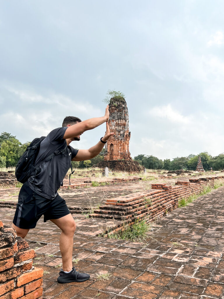 Que faire à Ayutthaya ? Le Wat Lokayasutharam