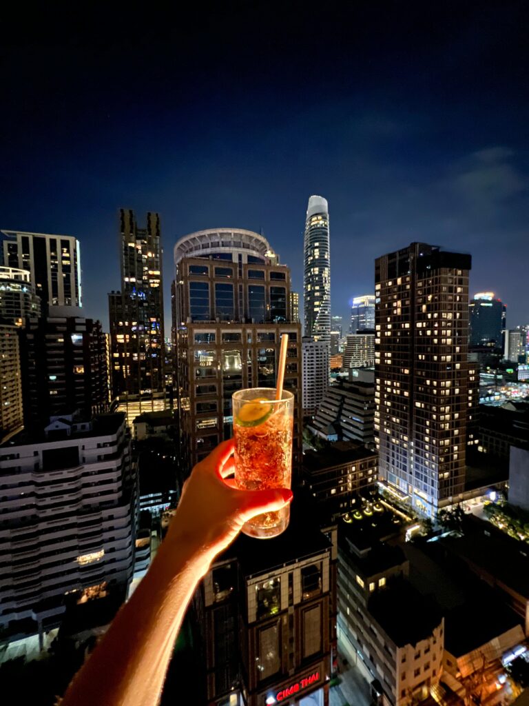 Quel rooftop à Bangkok ? The Speakeasy Rooftop Bar